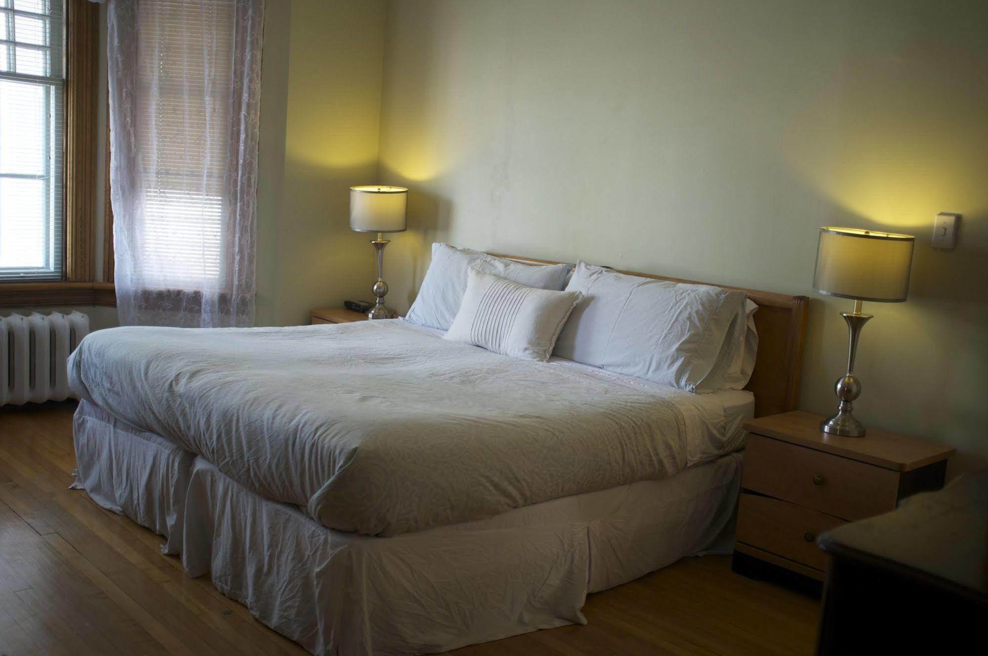 Rideau Inn オタワ エクステリア 写真